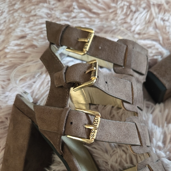 Guess Elegant Tan Brown Summer Strappy Heels Shoes - Picture 3 of 11